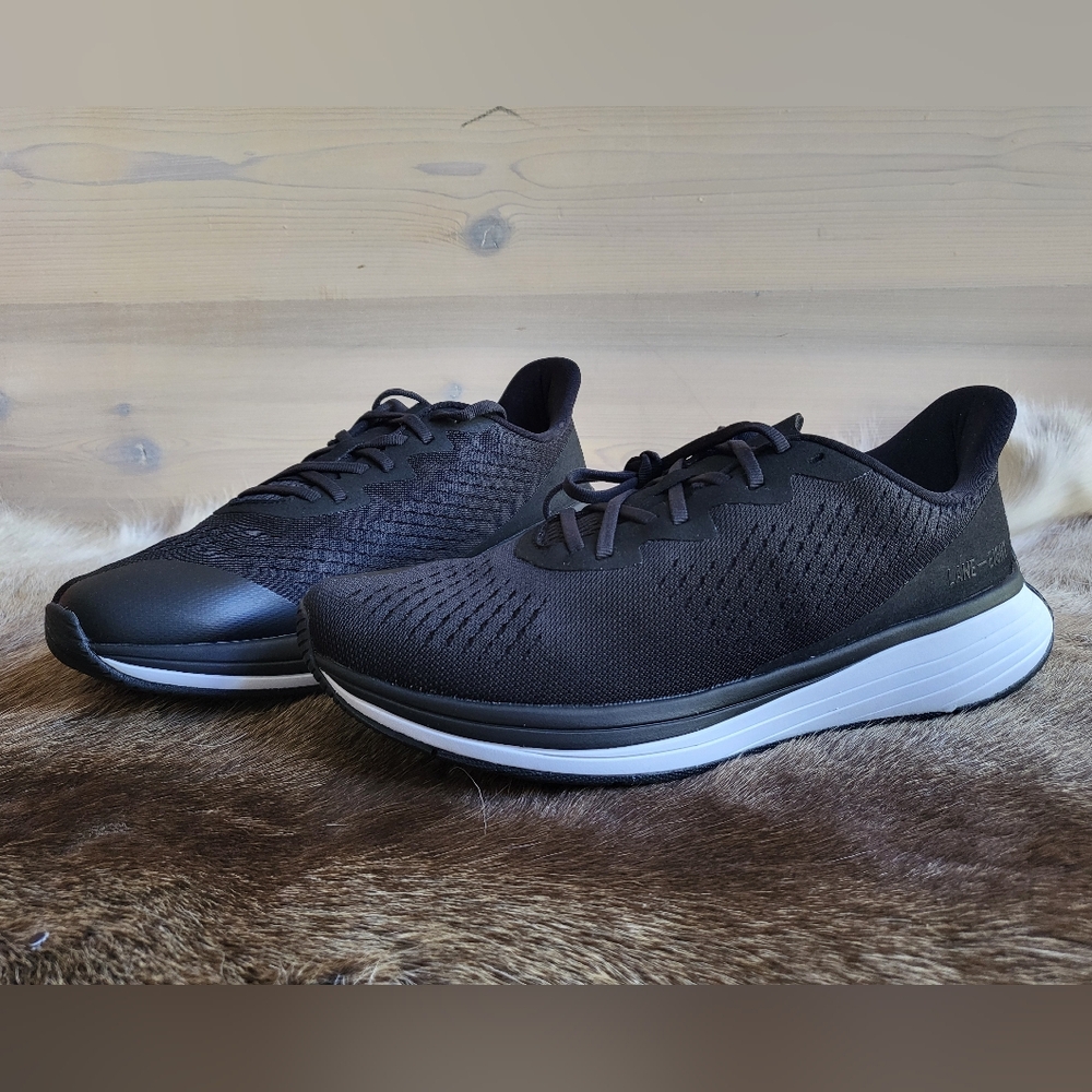 NIB Lane Eight Relay Trainer Women's US 9 Black - Picture 2 of 11